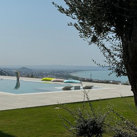 Villa Esmi Durres Kryemedhej Exterior photo