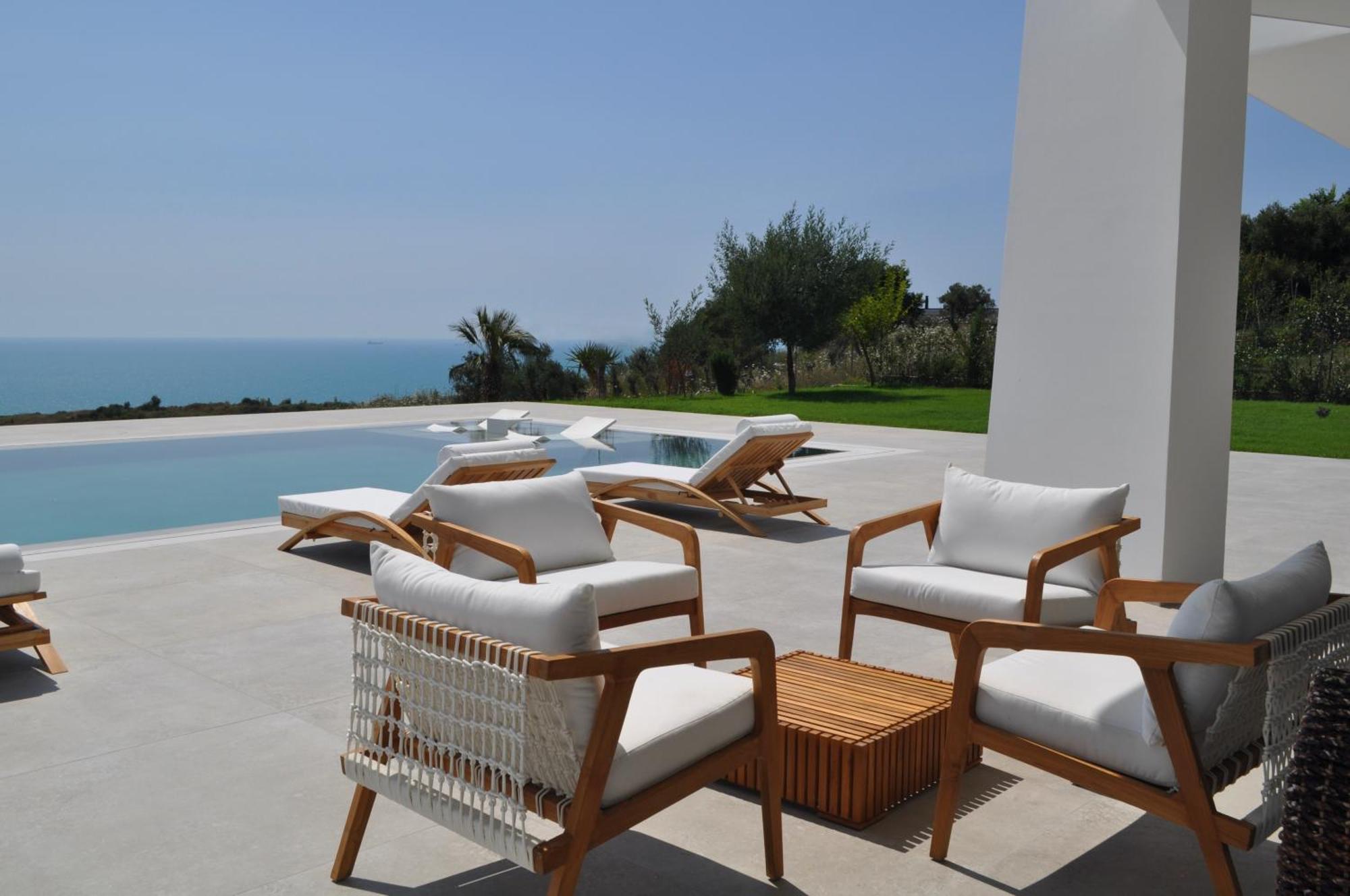 Villa Esmi Durres Kryemedhej Exterior photo
