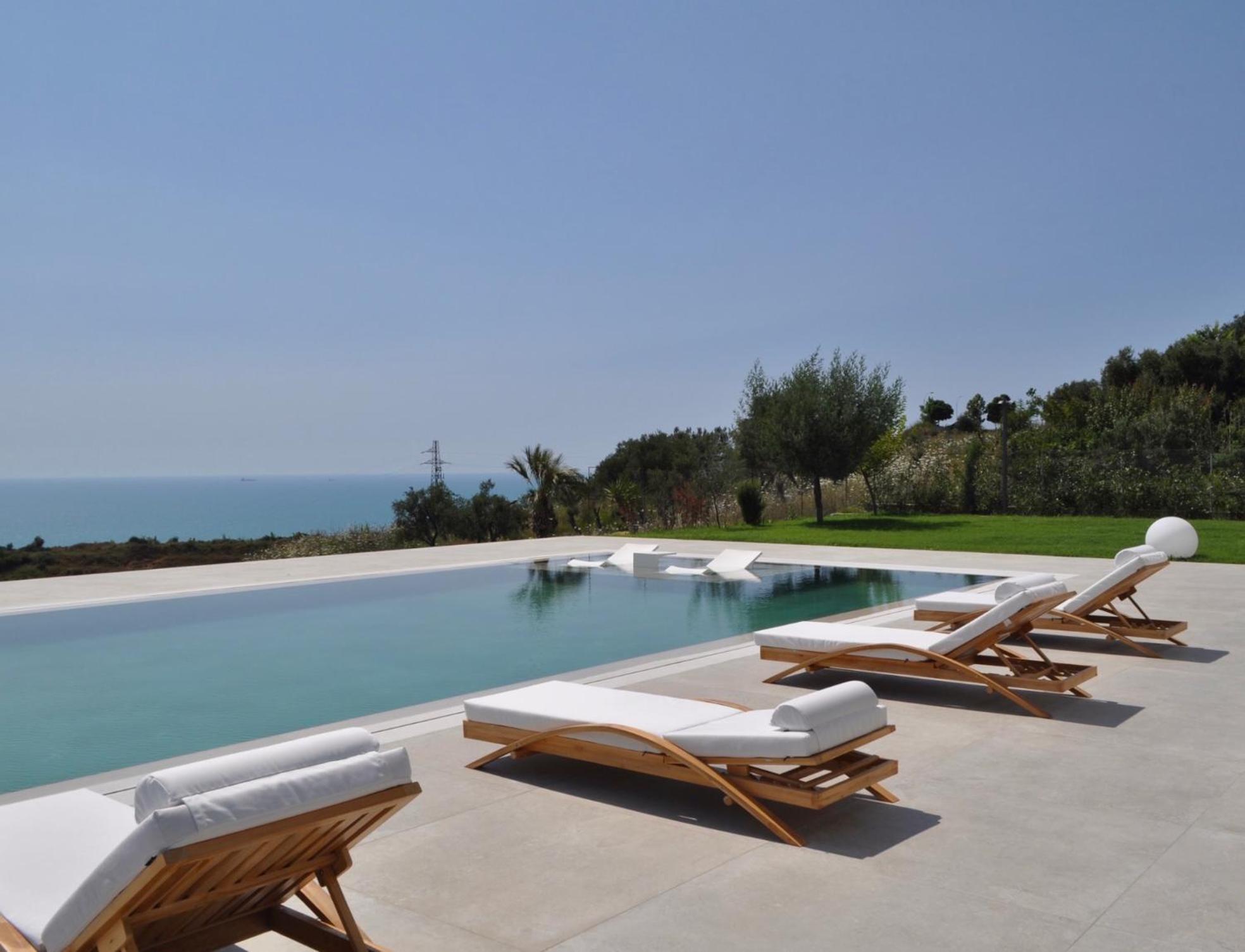 Villa Esmi Durres Kryemedhej Exterior photo