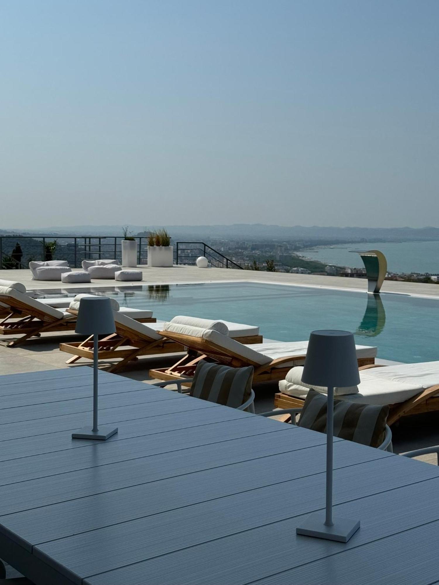 Villa Esmi Durres Kryemedhej Exterior photo