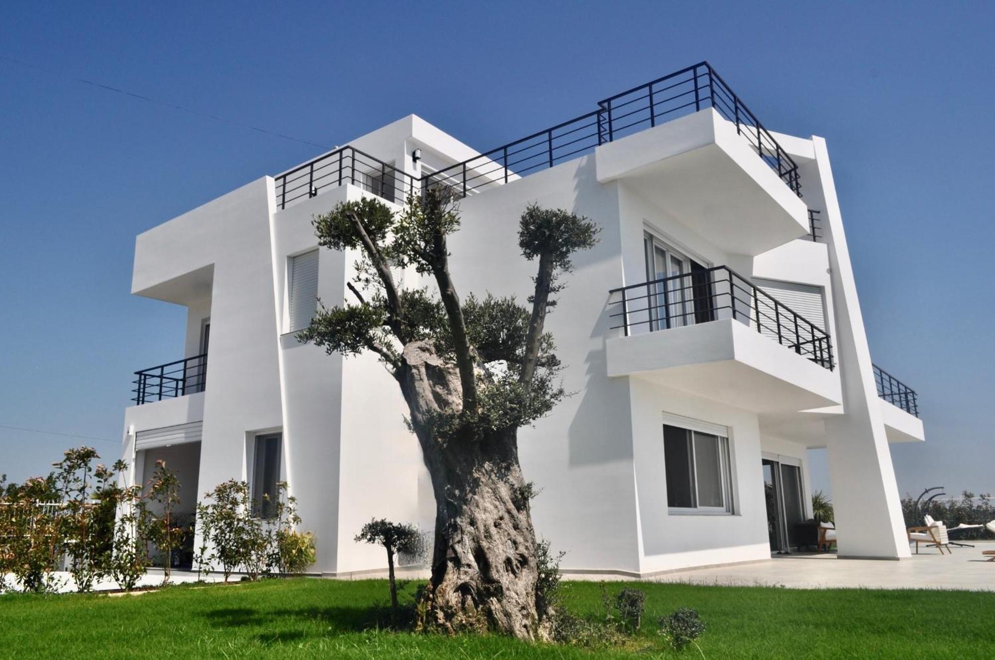 Villa Esmi Durres Kryemedhej Exterior photo